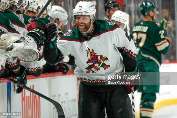 Вегас подписал однолетний контракт с Филом Кесселом