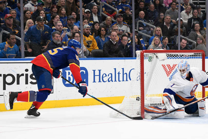 "Сент-Луис" - "Айлендерс" (3:2 ОТ): "Блюз" продлили серию