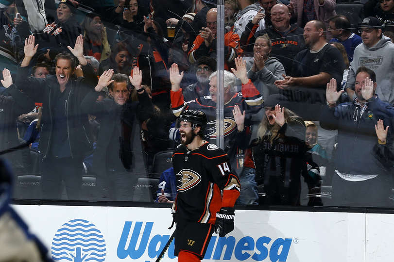 "Анахайм" - "Торонто" (2:1): упущенный шанс "Лифс"