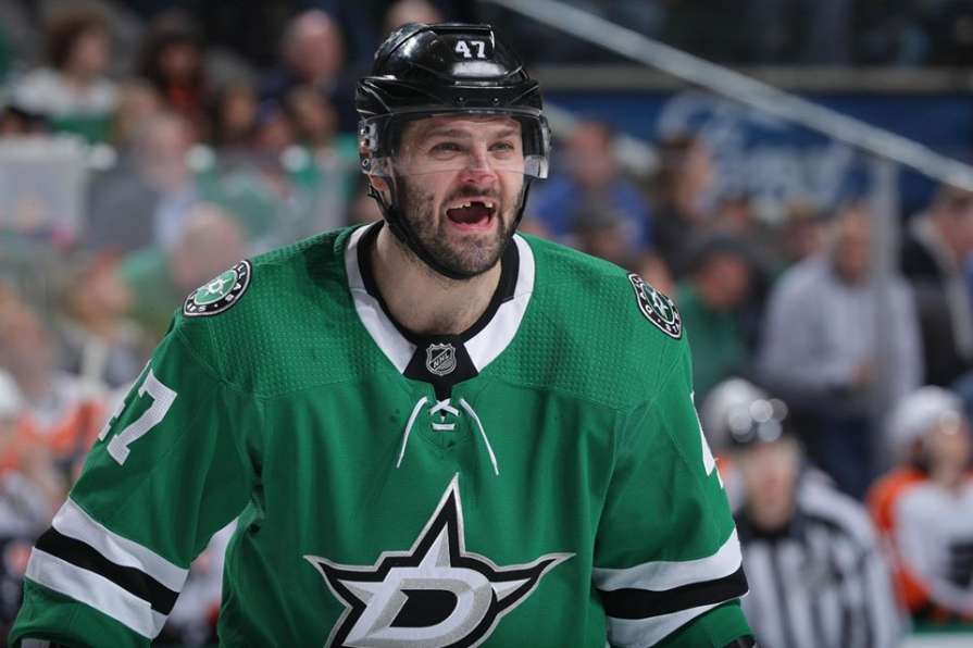 Выбитые зубы как визитная карточка хоккея