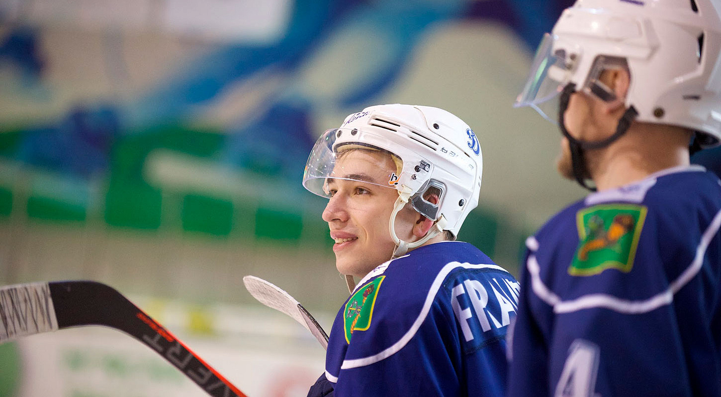 Александр Праведный: «Пропустили несколько шайб подряд, что морально подавило нас»