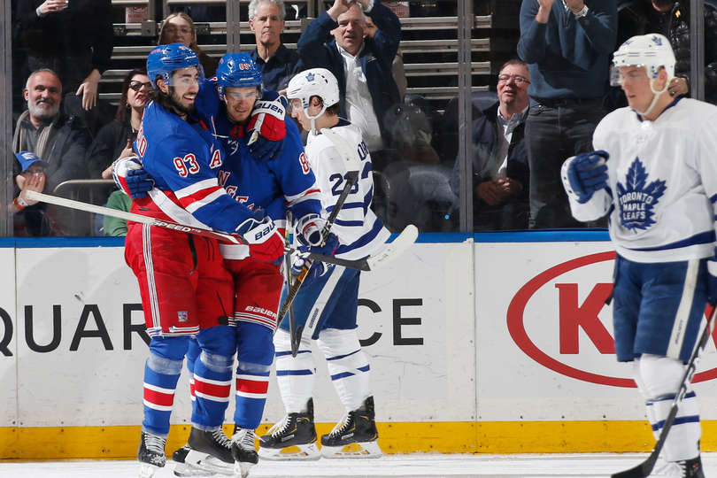 "Рейнджерс" - "Торонто" (5:3): семь очков звена KZB