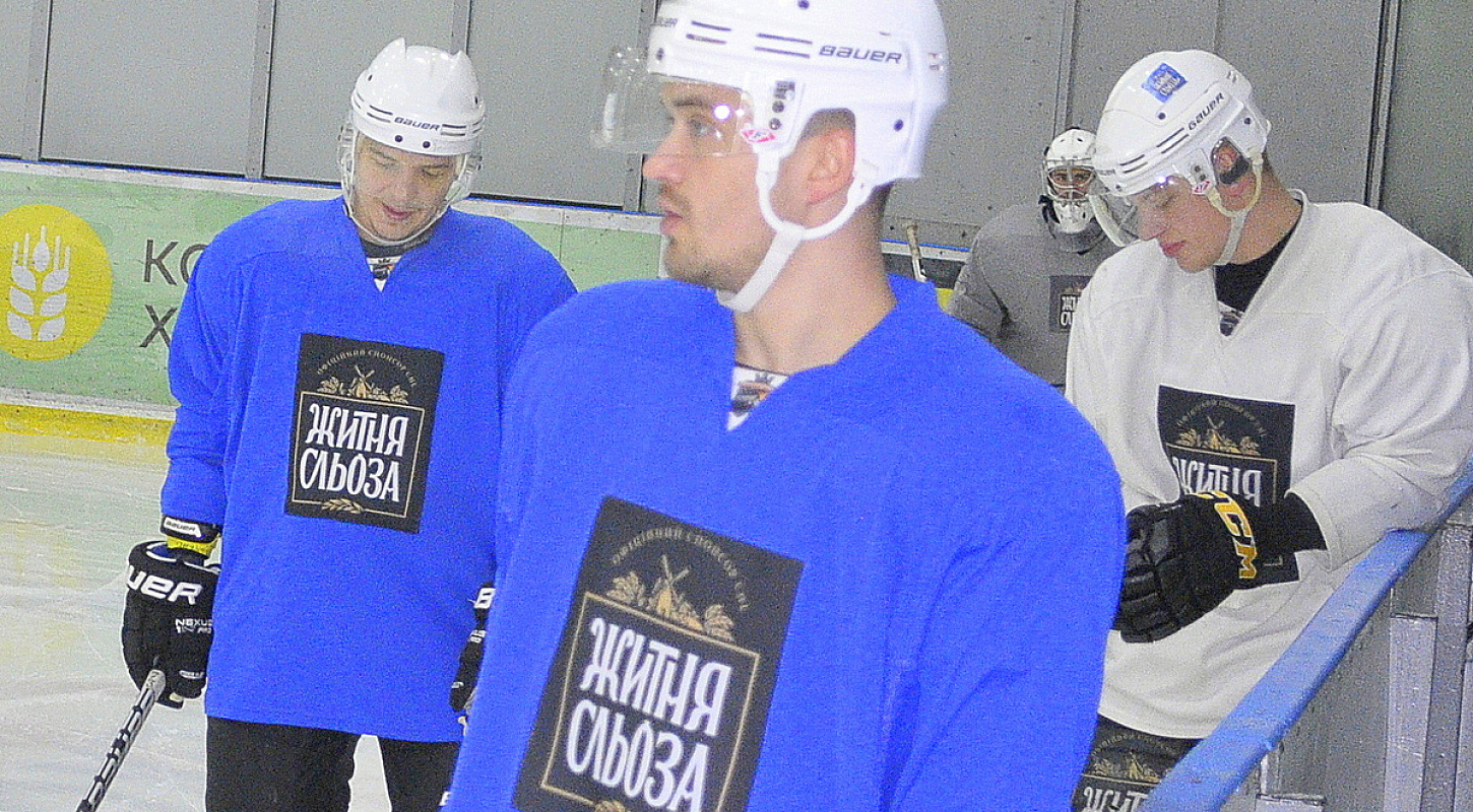 Александр Александров: «Сыграли хорошо по тренерской установке, забили много голов, чем порадовали болельщиков»