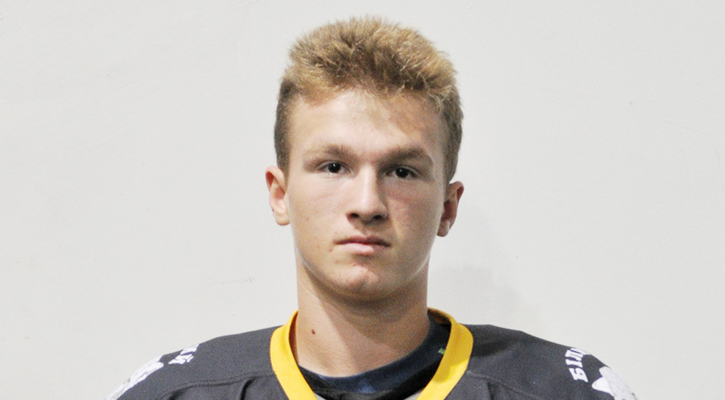 «Белый Барс» отзаявил 16-летнего хоккеиста