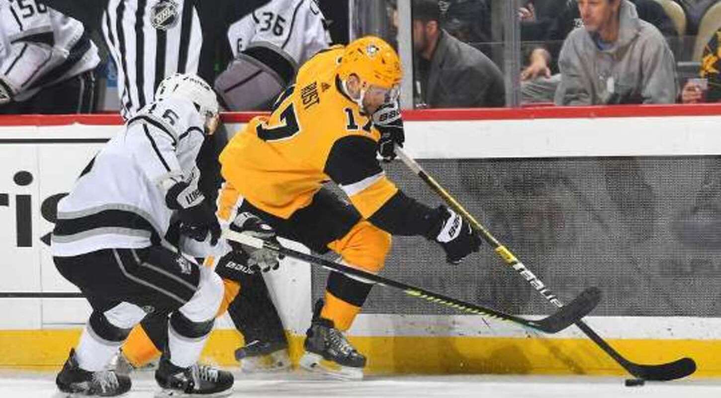 В одном из поединков НХЛ шайба отказалась лететь в ворота (видео)