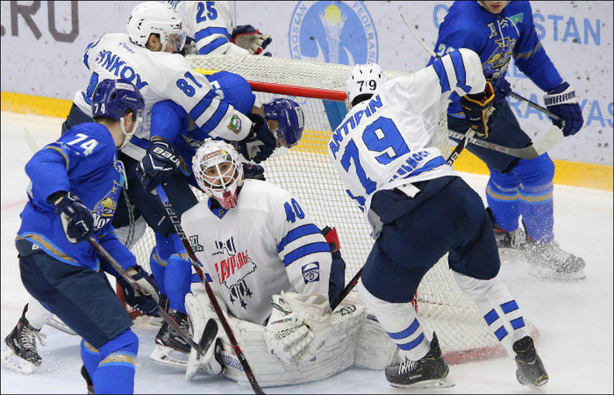 ВХЛ: Курганский коллектив выиграл шестой матч подряд, но и «Нефтяник» старается не отставать (видео)