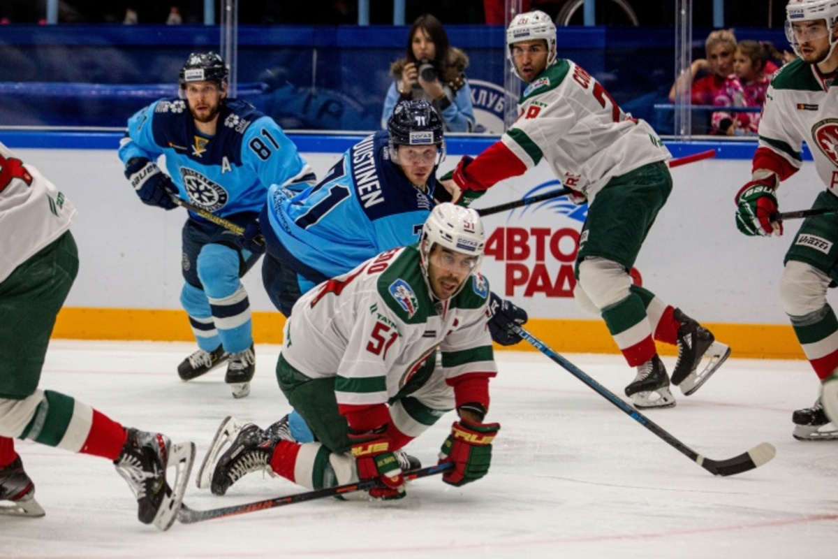 КХЛ: Серия буллитов в Казани, удачный дебют Ярослава Аскарова и победа «Витязя» (видео)