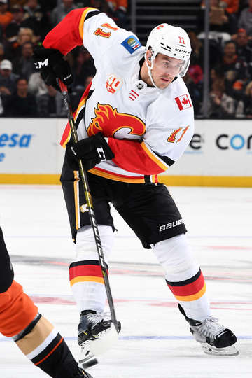 "Анахайм" - "Калгари" (1:2): редкая победа "Флэймз" в Анахайме