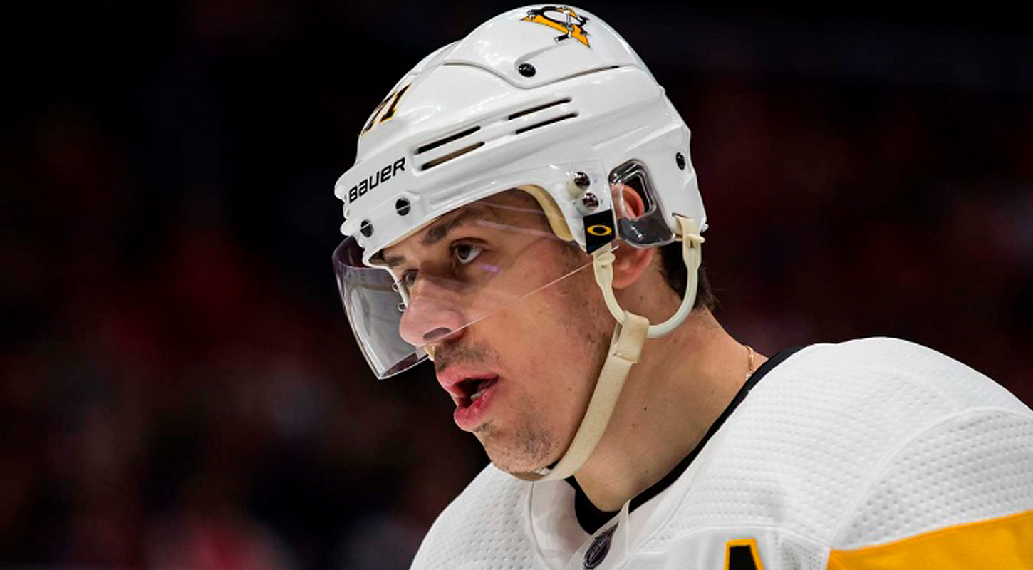 Евгений Малкин перенес операцию