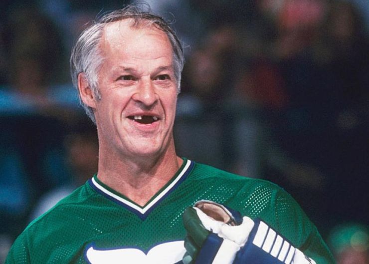 Выбитые зубы как визитная карточка хоккея