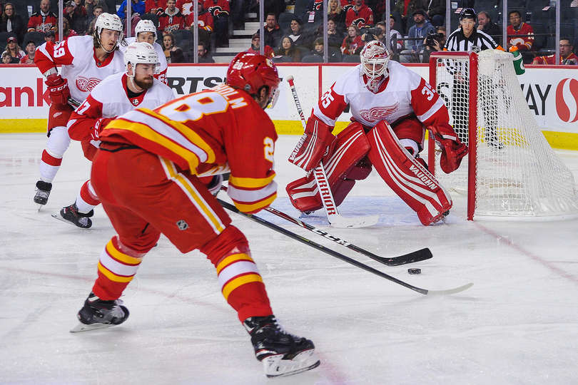 "Калгари" - "Детройт" (5:1): первая серия "Флэймз"
