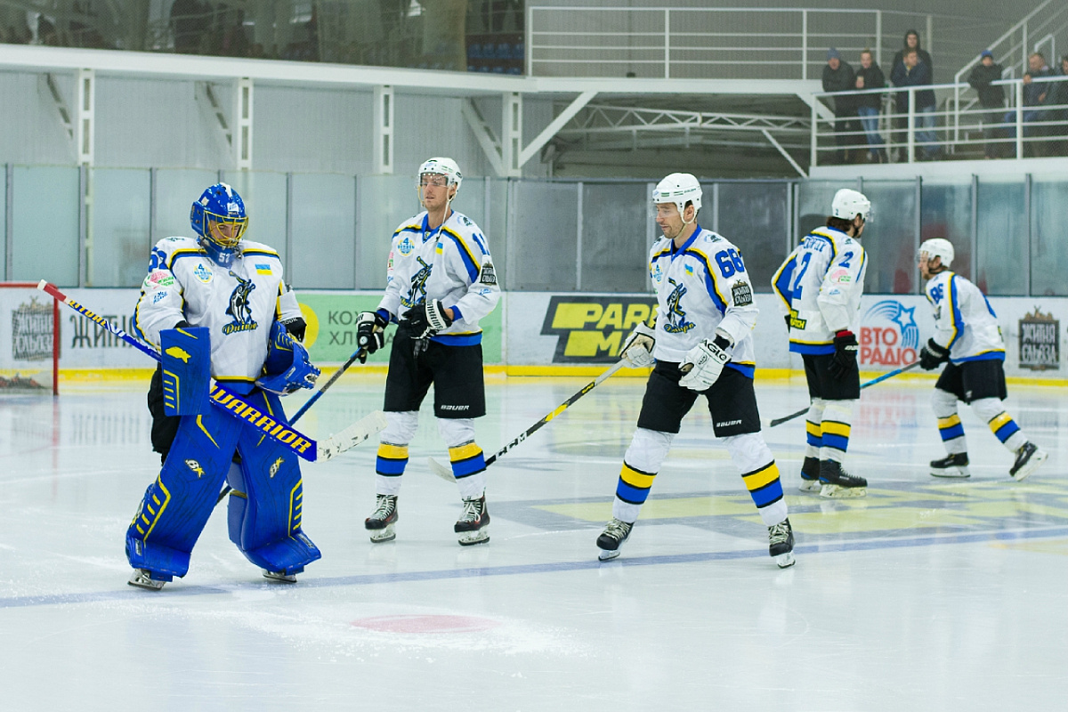 Изменения в Континентальном кубке, интервью Валерия Жидкова и лучшие шайбы ноября - в дайджесте минувшей недели