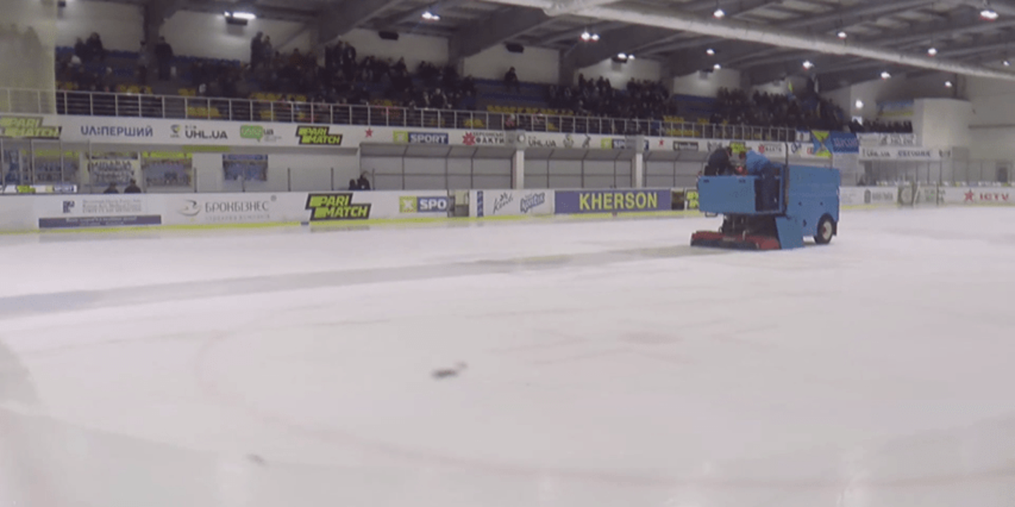 Руководство херсонского «Днепра» извинилось перед болельщиками за не состоявшийся поединок
