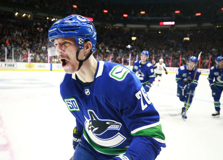 "Ванкувер" - "Оттава" (5:2): четыре гола "Кэнакс" в первом периоде