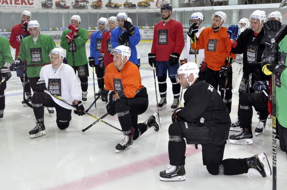 «Кременчук» провел первую тренировку на льду