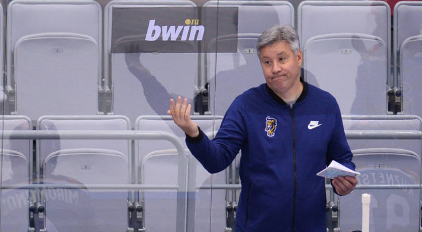 Специалист: В России игрока считают стукачом, если он общается с тренером