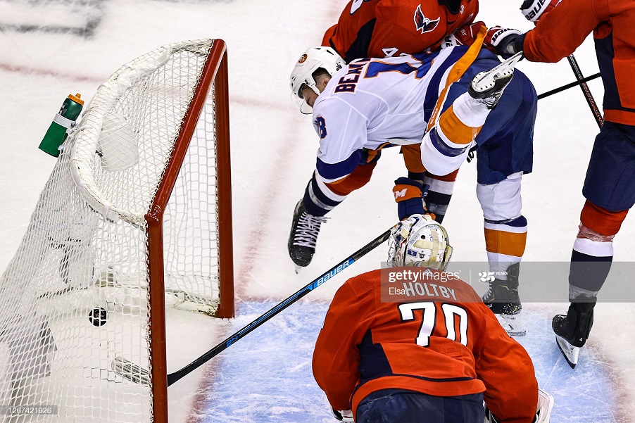 "Вашингтон" - "Айлендерс" (0:4):