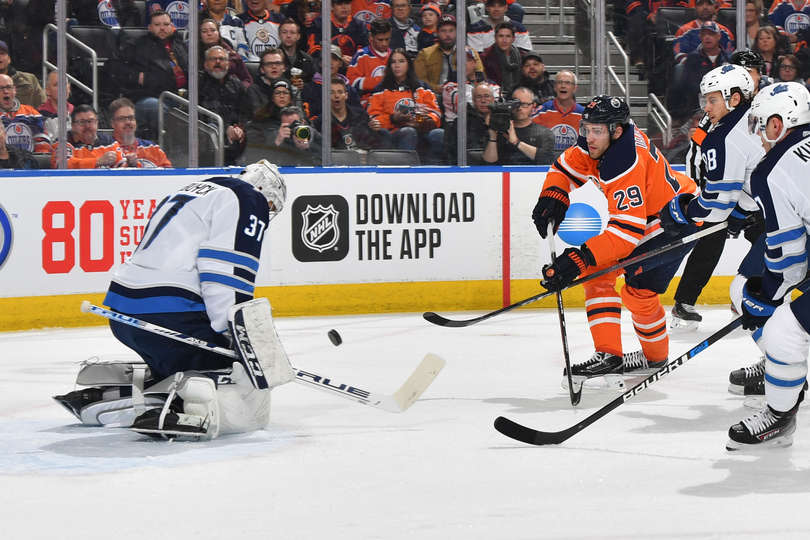 "Эдмонтон" - "Виннипег" (3:2): 100-е очко Драйзайтля