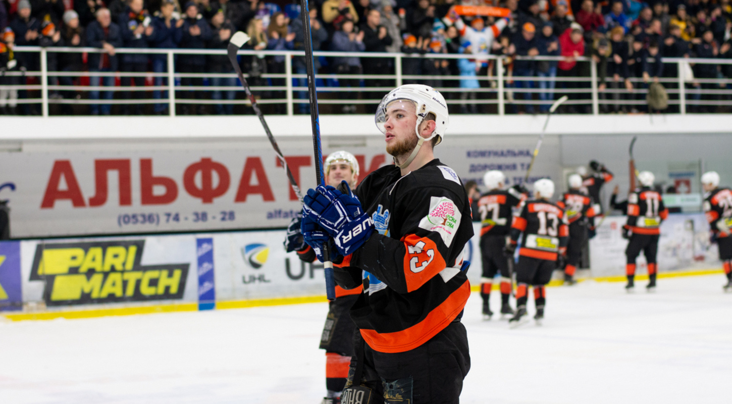 Егор Серанов: «Матч получился тяжелым и напряженным, ведь встречались лидеры чемпионата»