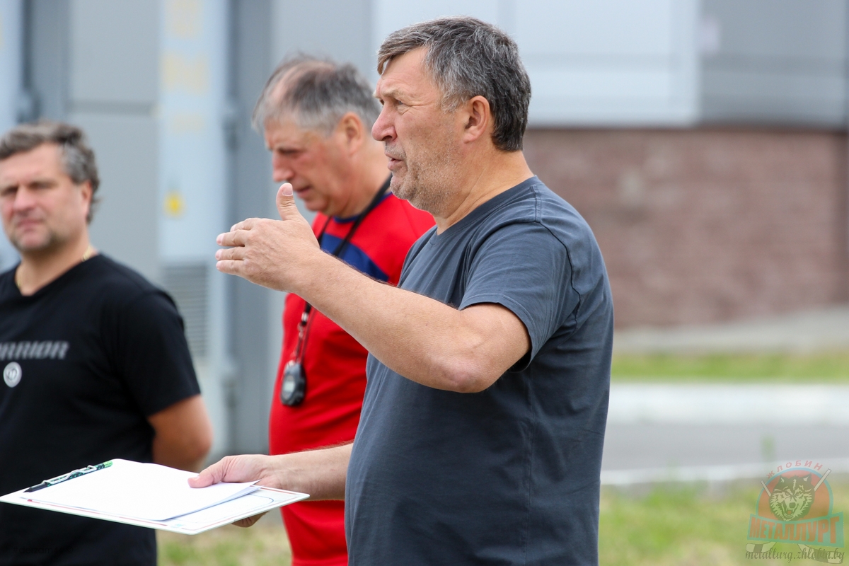 Анатолий Степанищев займёт должность помощника главного тренера в «Металлурге»