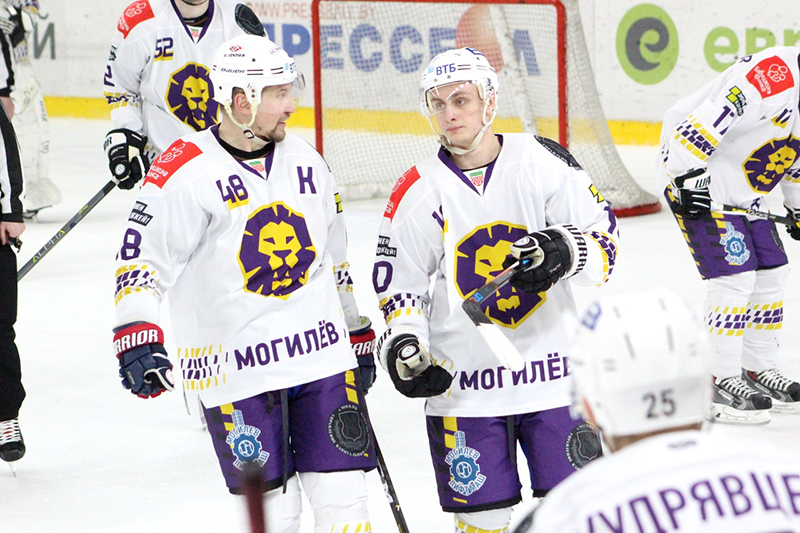 Максим Слыш: «У нас в чемпионате все ребята довольны тем, что могут продолжать играть, и никакой паники у них точно нет»