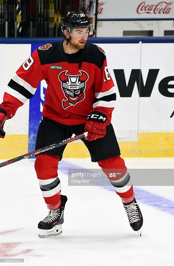 Аризона подписала новый контракт с Спирзом