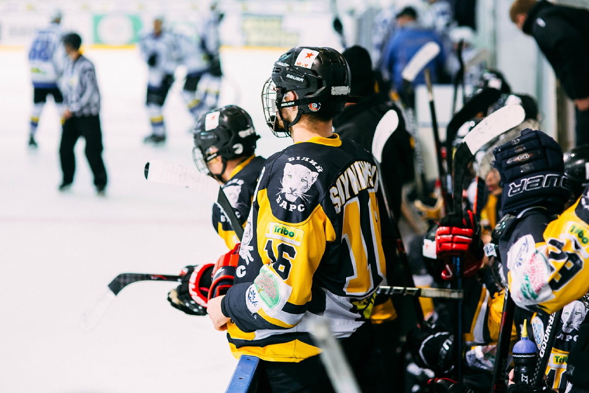 Артем Шиманский: «Играя против лидеров чемпионата, ты тянешься к их скорости, перенимаешь мастерство опытных игроков»