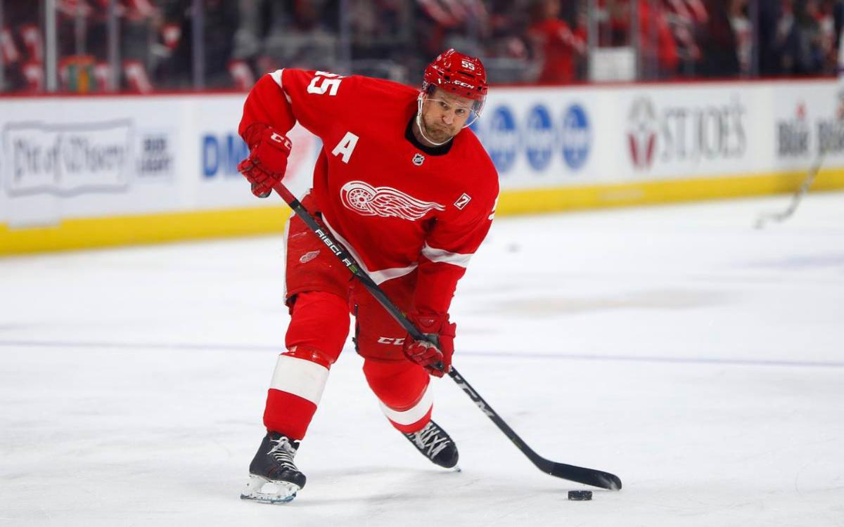 Защитник Никлас Кронвалль завершил карьеру