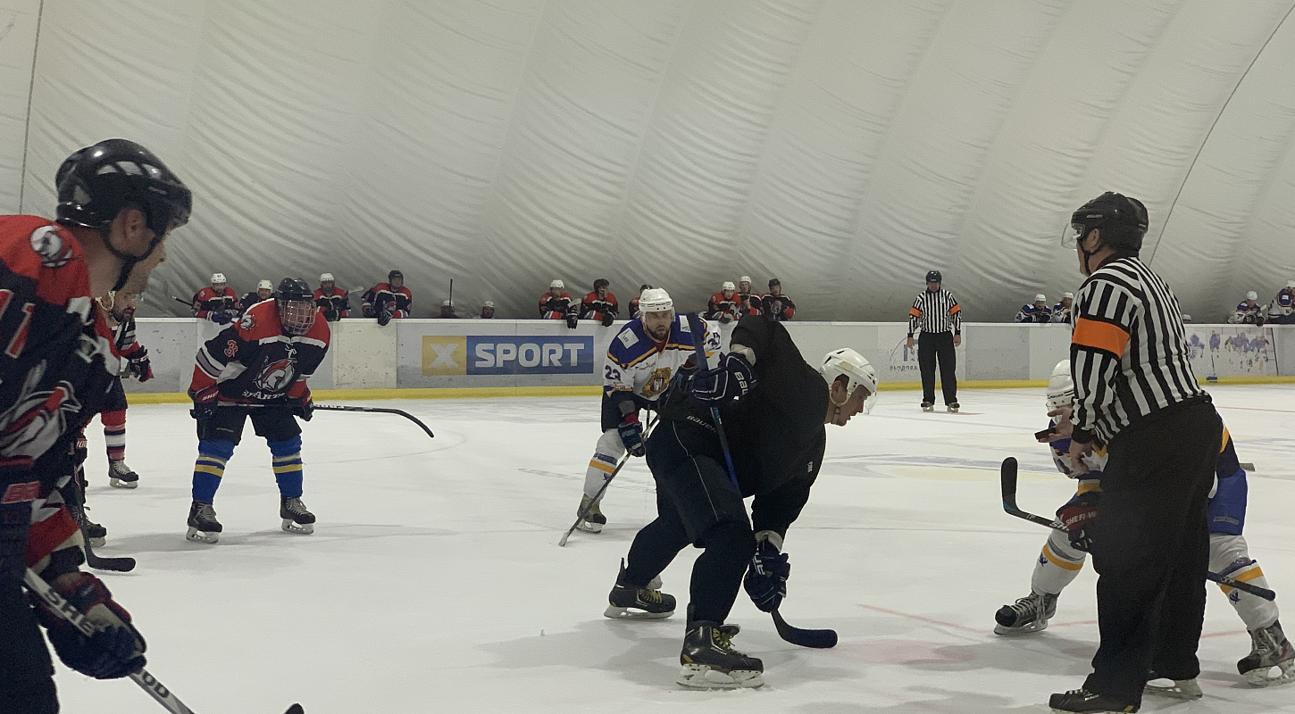 «Киевские Лавры» выиграли первый финальный матч чемпионата АХЛ среди любителей 