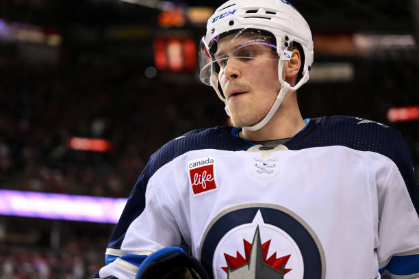 Элерс перенесет операцию , он выбыл на неопределенный срок 