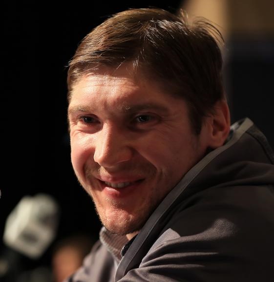 Бобровский поможет сотрудникам BB&T Center