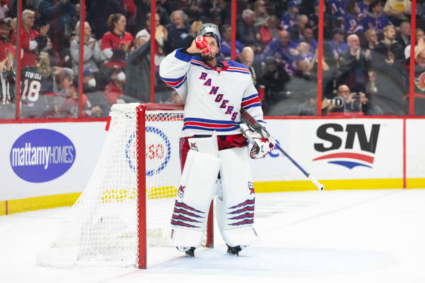 Халак одержал первую победу с Рейнджерс