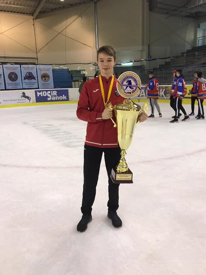 10 молодых украинских хоккеистов до 20 лет, выступающих за рубежом