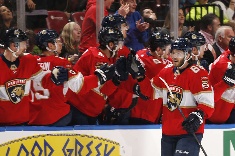 "Флорида" - "Ванкувер" (5:2): дубль Аккари, победа Бобровского