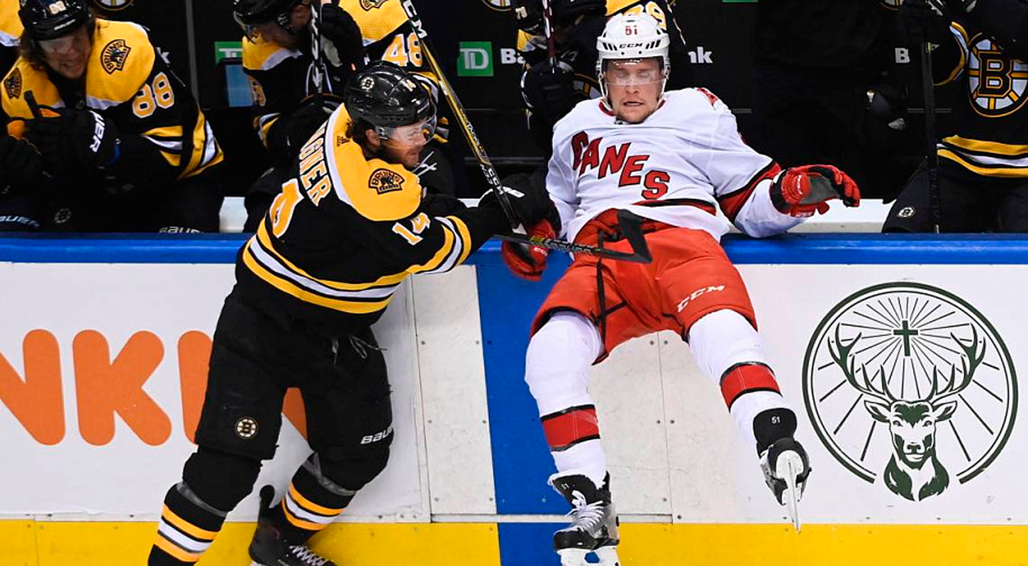 Победа «Бостона» над «Каролиной» в овертайме,  «Аризона» уступила «Колорадо»