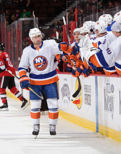 "Оттава" - "Айлендерс" (2:4): шестая подряд победа "Айлендерс"