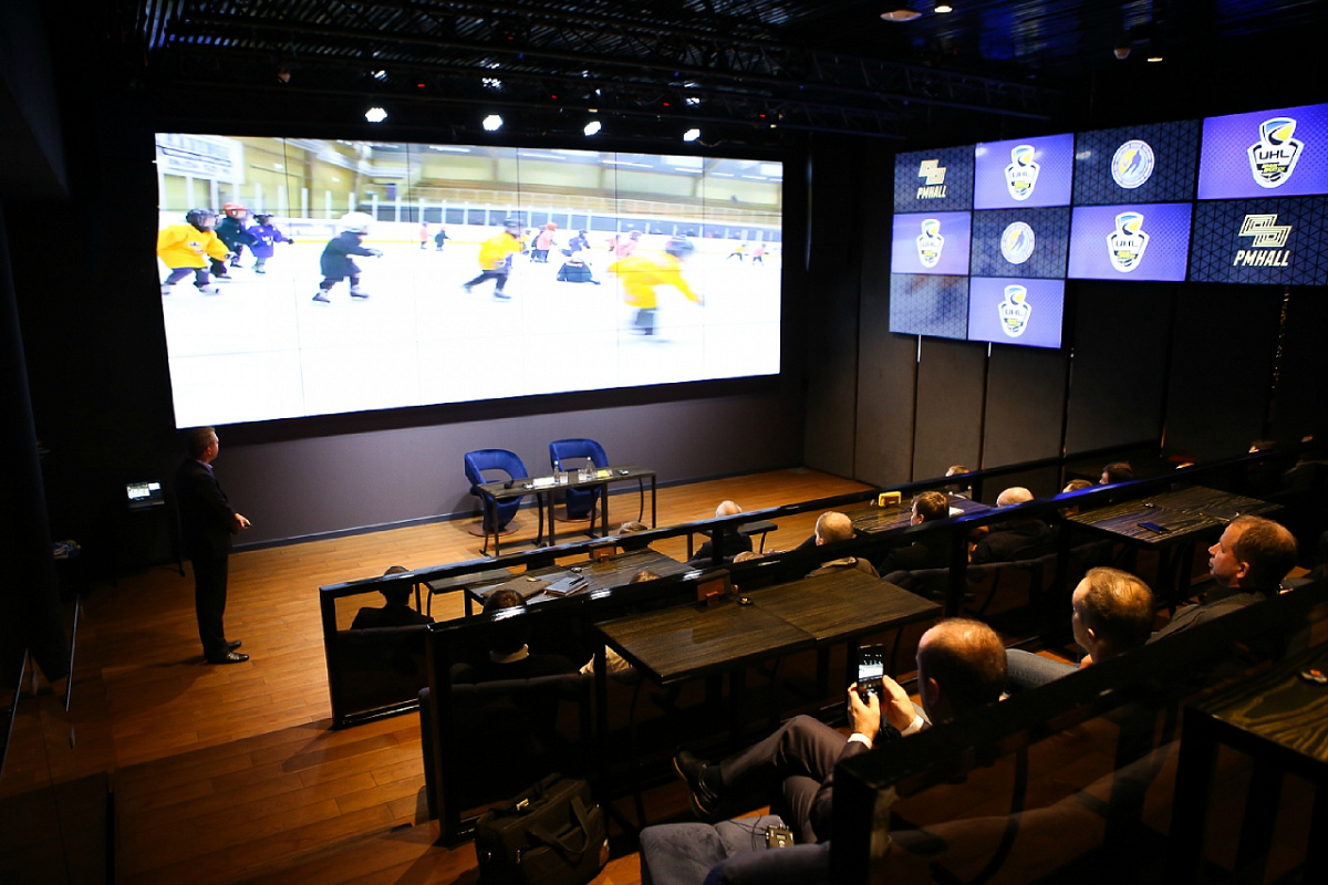 Мнения детских тренеров о семинаре от президента Федерации хоккея Швеции