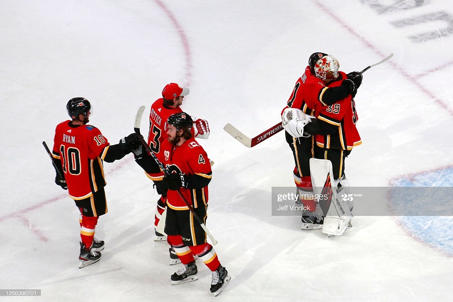 "Калгари" - "Даллас" (2:0): "Калгари" добился победы в третьем матче серии