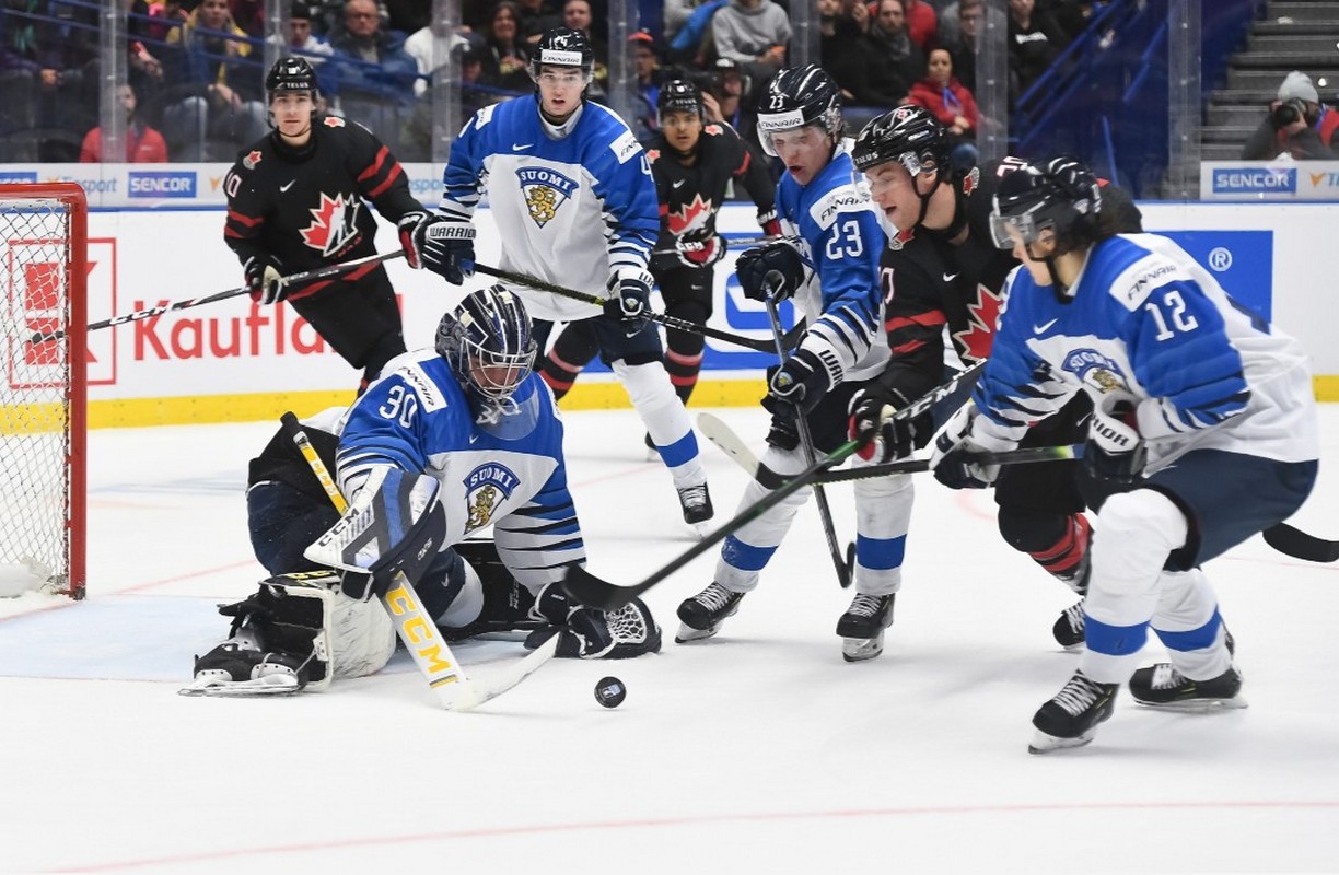 Канадцы, разгромив сборную Финляндии, вышли в финал МЧМ-2020 (видео)