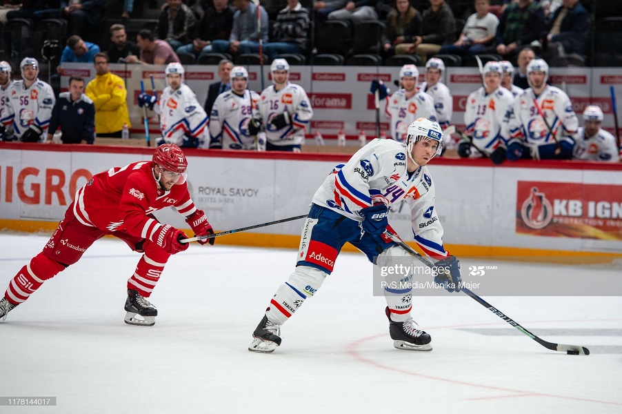 Чикаго подписал контракты с тремя новичками