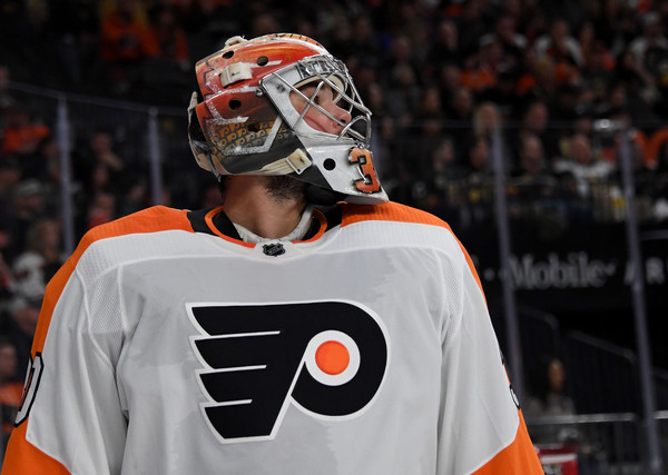 Нойвирт и Рид подписали пробные контракты с "Торонто"