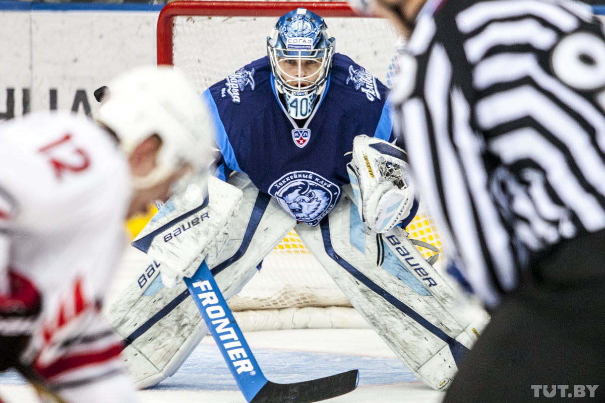 Вратарь сборной Беларуси подписал контракт в Казахстане