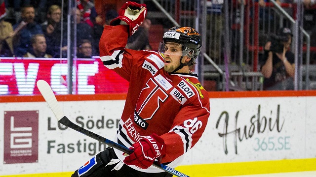 Детройт подписал контракты с двумя шведскими проспектами