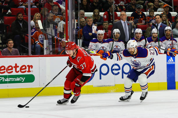 Андрей Свечников сделал хет-трик против Эдмонтона