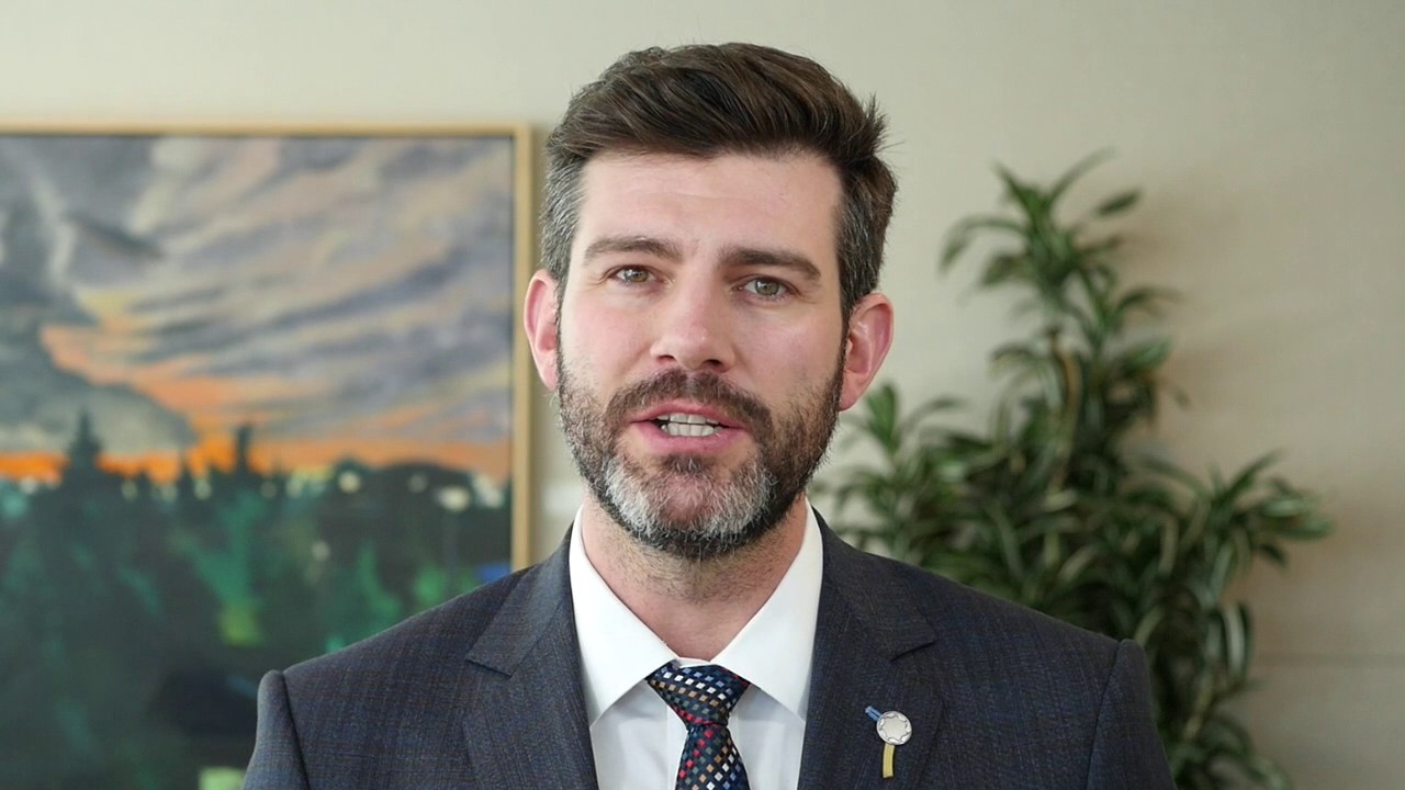 Мэр Эдмонтона: «Здание не пострадало и всё можно быстро восстановить»