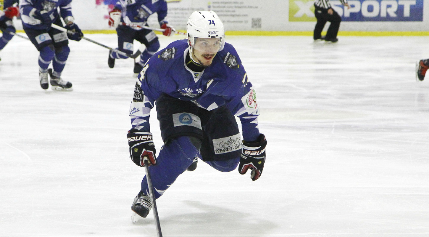 Шайба с разворота от Сергея Микульчика (видео)