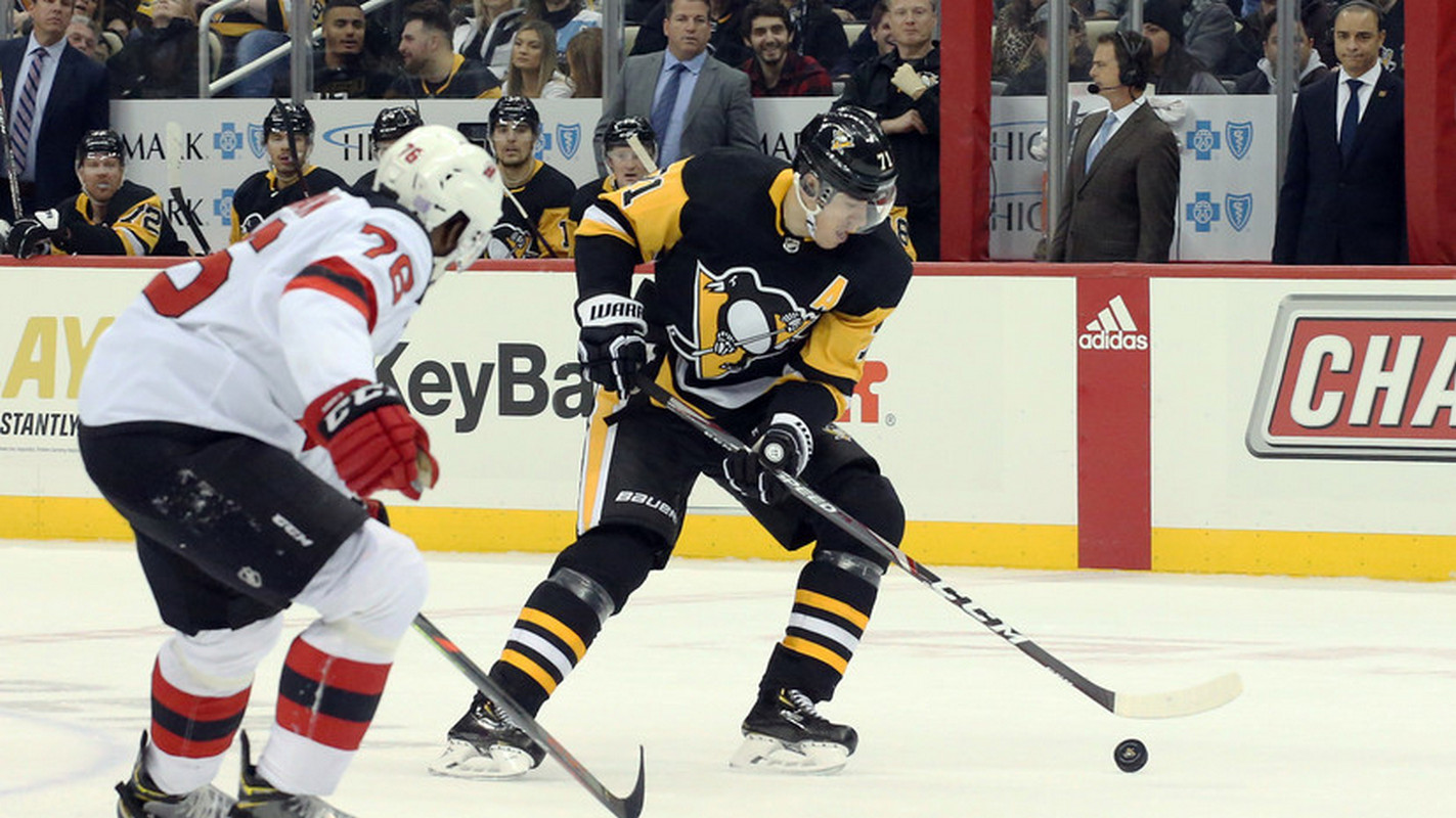 НХЛ: Уверенная победа «пингвинов» и «Оттавы» на своих площадках (видео)