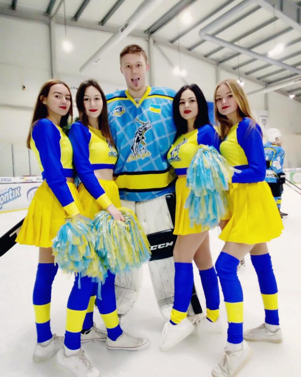 Стань лучшим болельщиком Украинской хоккейной лиги!