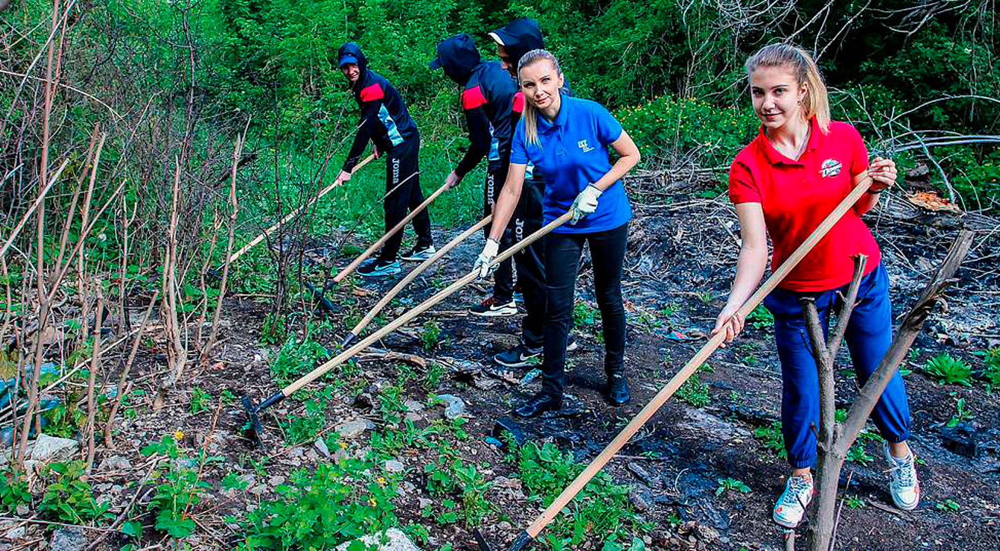 Благотворители, спортсмены и активисты провели ежегодную акцию по уборке Дружковки
