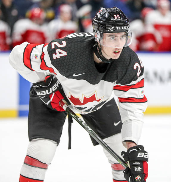 Форментон не сможет играть в НХЛ в этом сезоне